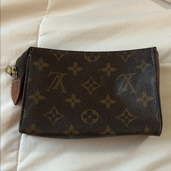 Louis Vuitton Other - Authentic Louis Vuitton Monogram Canvas Pouch